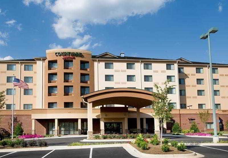 Courtyard By Marriott Atlanta Buford Mall Of Georgia Exterior foto